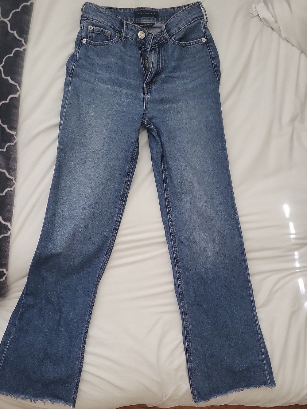 Aeropostale Women's Faded Blue High Rise Wide Leg Jeans